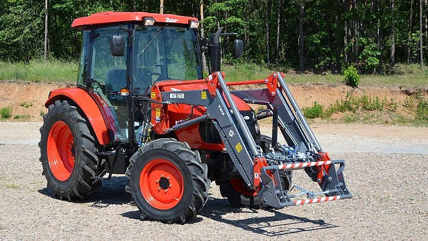 Фронтальный погрузчик Т-812/2 с ковшом