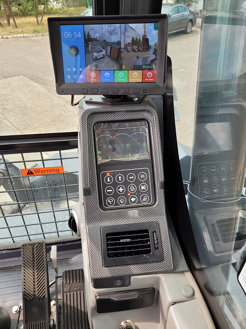 Колесный экскаватор BEEZONE BX160W