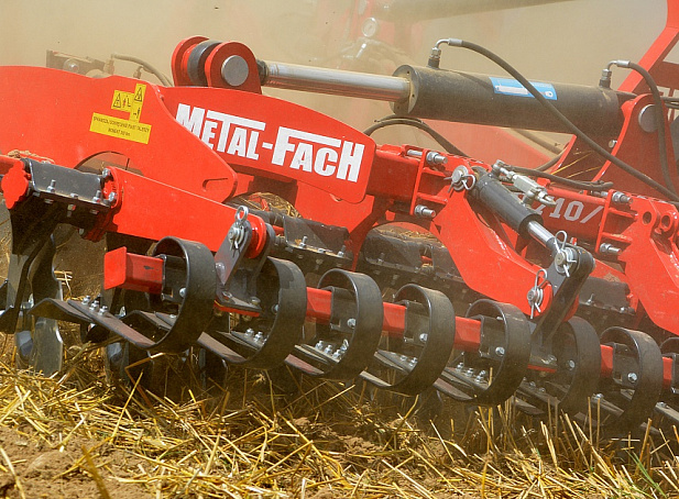 Дискатор U-710/2 7м. С трубчатым валом и транспортной системой