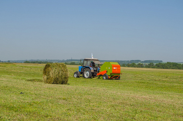 Пресс-подборщик рулонный KRMZ R12/155 Super с сетеувязочным устройством