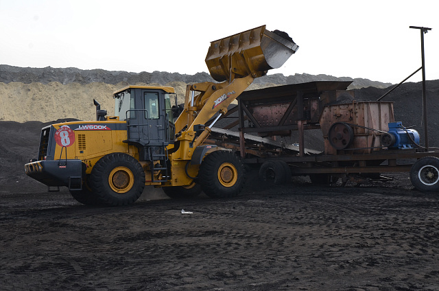 Фронтальный погрузчик LW900KN