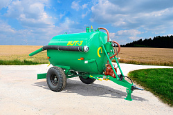 Машина для внесения жидких органических удобрений  МЖТ-3