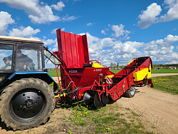 Комбайн картофелеуборочный ККУ-1