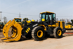 Фронтальный погнрузчик LW550RU